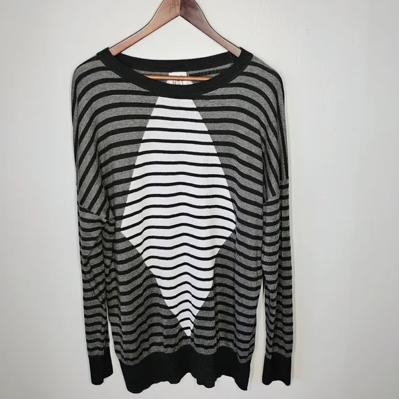 PLANET by Lauren G Sweater Gray Black White Ribbed‎ Hem Stripes One Size - Picture 12 of 12